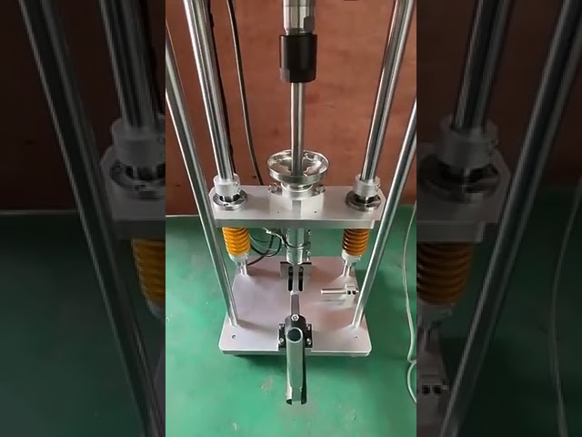 Mini Vertical Plastic Injection Molding Machine   Charger Power Cable Molder