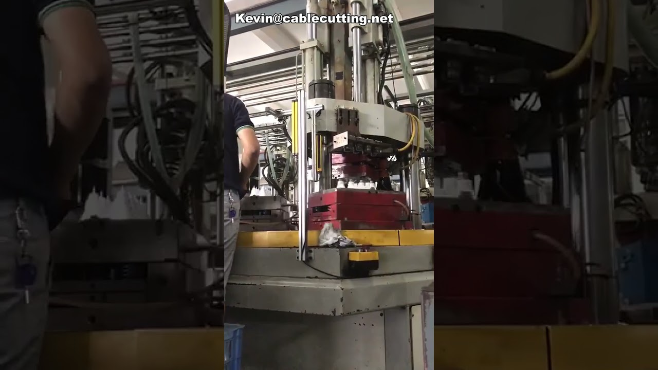 LED Light Bulb Holder Making Rotary Injection Machine