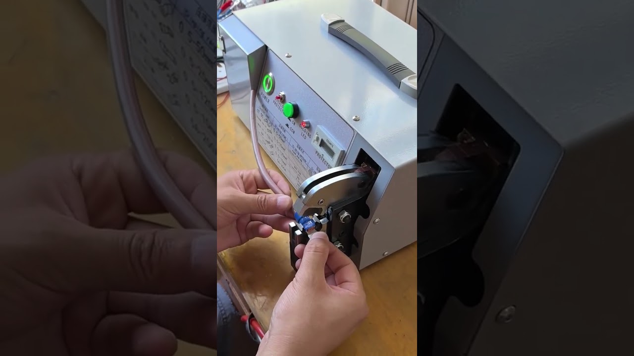 Effortless Crimping for Large Pre-Insulated Terminals with Electric Crimper