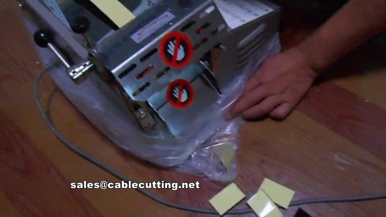 Automatic velcro cutting machine, velcro with glue cutting machine